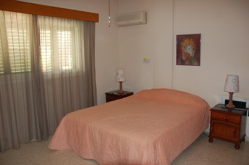 Villa Chrysanthia Polis Rom bilde