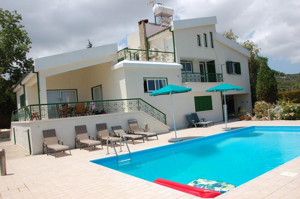 Villa Chrysanthia Polis Rom bilde