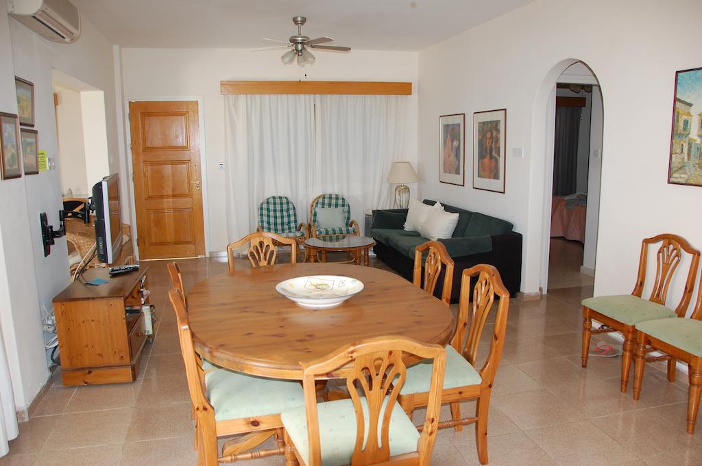 Villa Chrysanthia Polis Rom bilde
