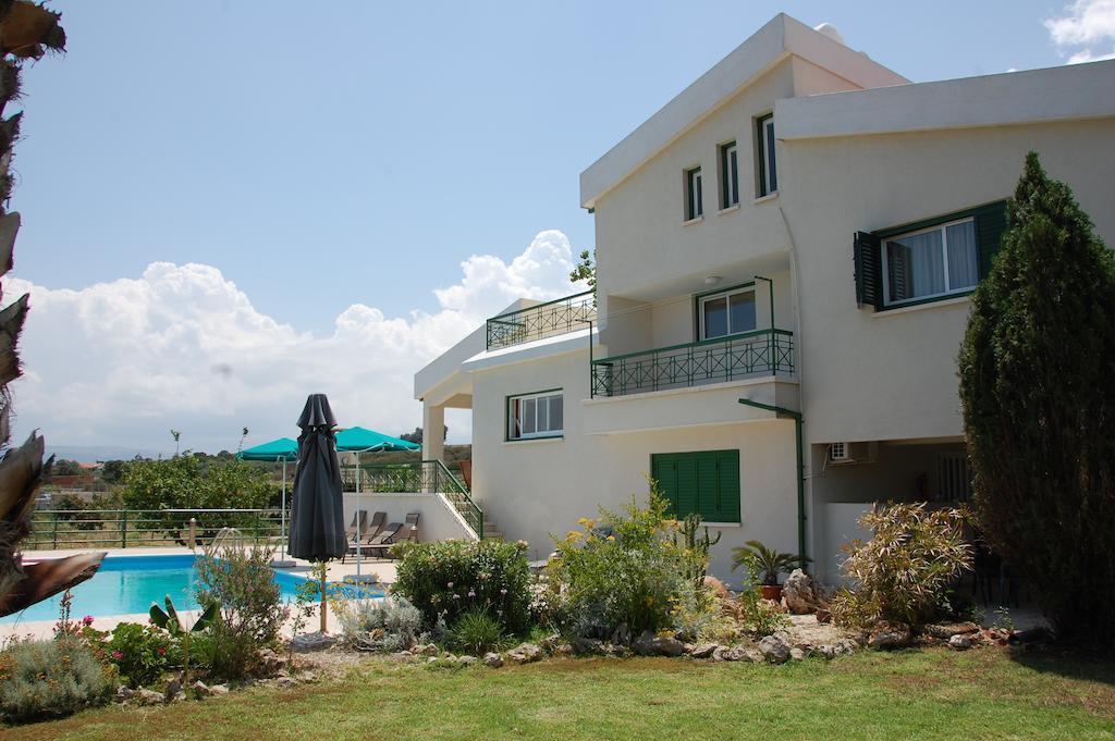 Villa Chrysanthia Polis Rom bilde